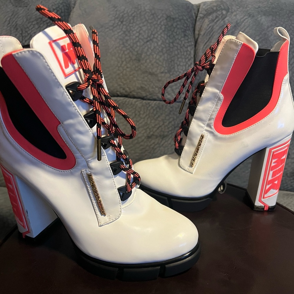 Mistress Rocks Los Angeles boots size 9.5 (41)